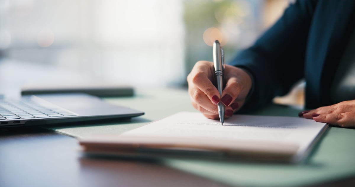 CIC Companies House filing services, accountant helping a Community Interest Company director with paperwork